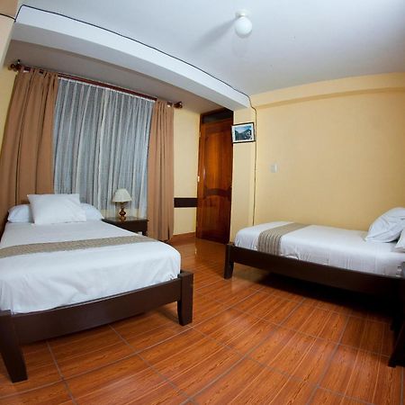 Yucay Plaza Inn Стая снимка