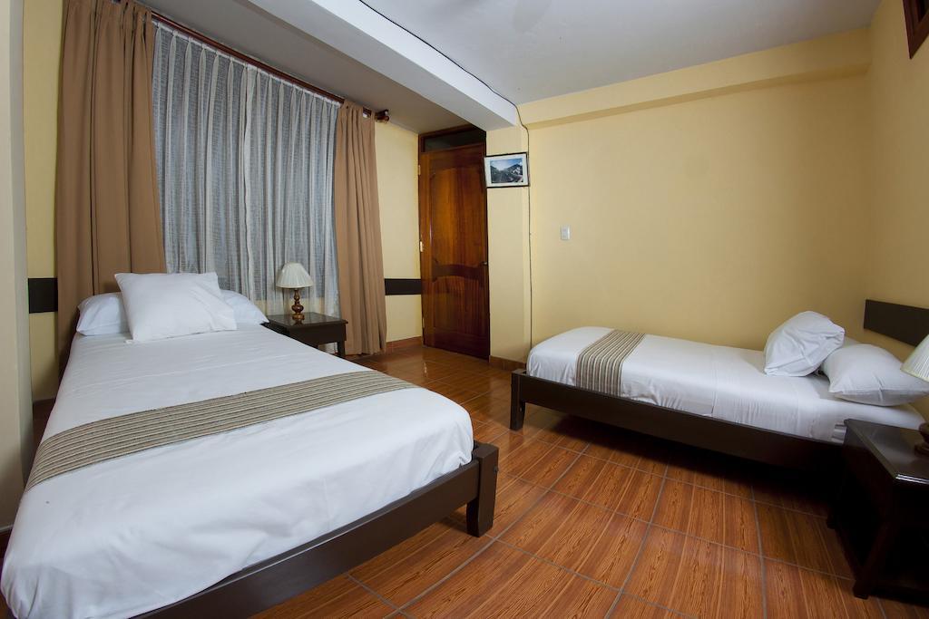 Yucay Plaza Inn Екстериор снимка
