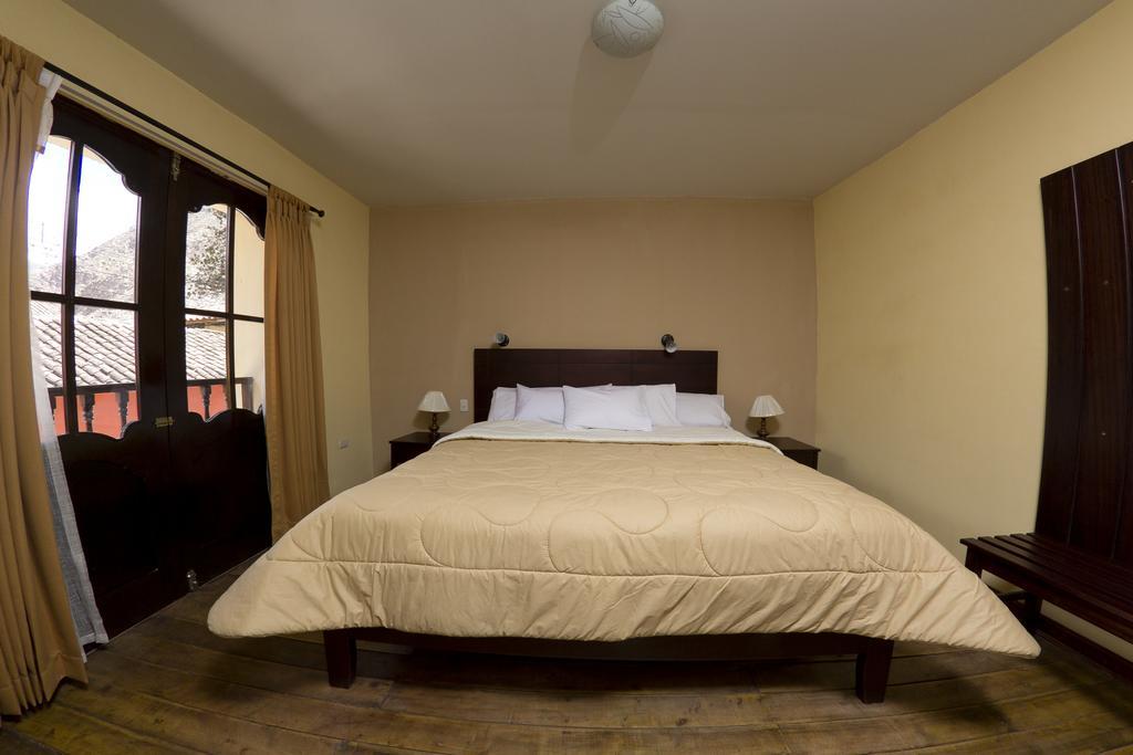 Yucay Plaza Inn Екстериор снимка