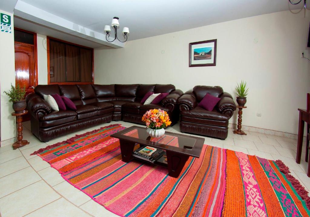 Yucay Plaza Inn Екстериор снимка